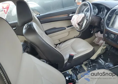 2013 Chrysler 300C Luxury из США, поврежденный, VIN 2C3CCAST2DH564823